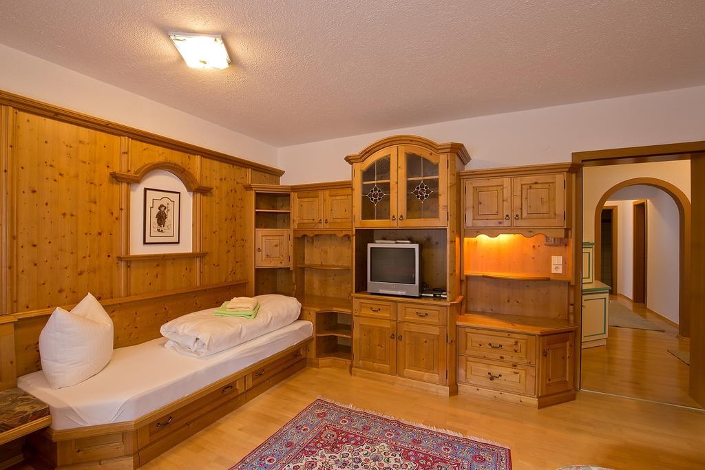 Apart Auer Umhausen Rum bild